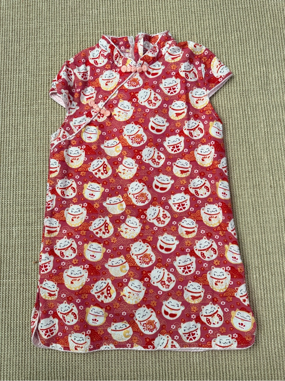 Red Lucky Cat Short-Sleeve Kids Qipao Dress - Picture 1 of 3